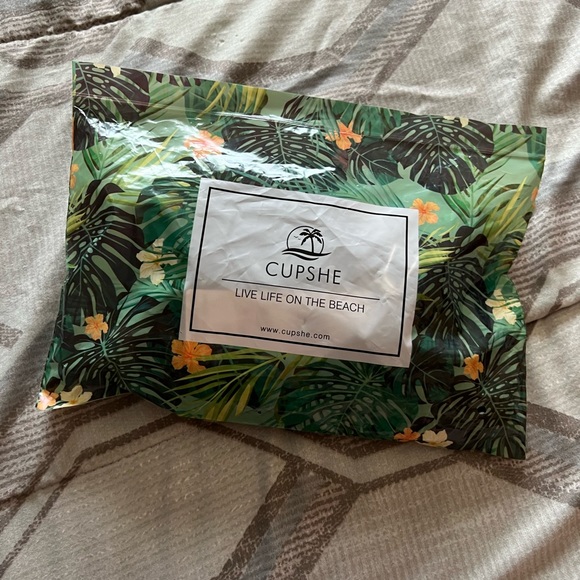 NET Cupshe Swim Suit - Picture 3 of 3